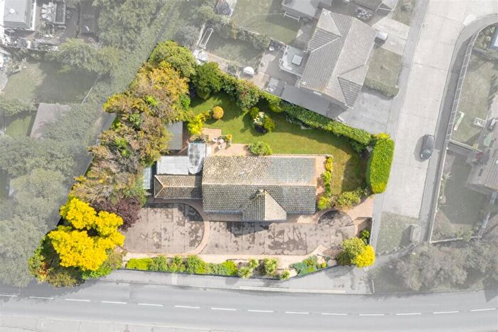 Detached House For Sale In Canvey Road, Canvey Island, SS8