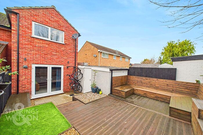 3 Bedroom Semi-Detached House For Sale In Catmere Herne, Mulbarton, Norwich, NR14