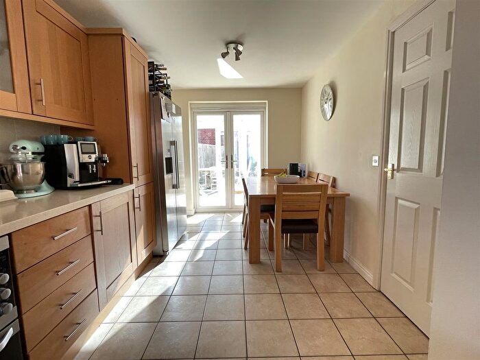 5 Bedroom Semi-Detached House To Rent In Laughton Drive, Stamford, PE9