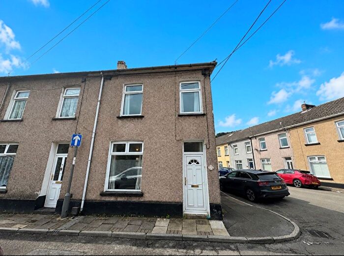 3 Bedroom End Terrace House For Sale In Phillip Street, Risca, NP11