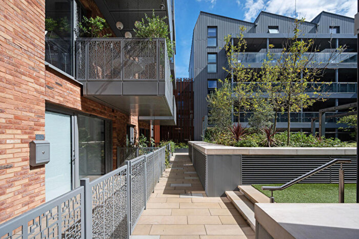2 Bedroom Flat For Sale In Wallis Road, , Hackney, London, E9