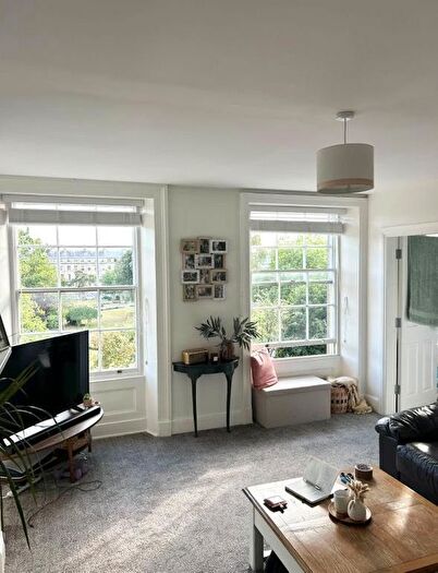 2 Bedroom Flat To Rent In Hamilton Square, Birkenhead, CH41