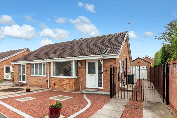 2 Bedroom Semi-detached Bungalow For Sale In Turnberry Drive, York, North Yorkshire, YO26