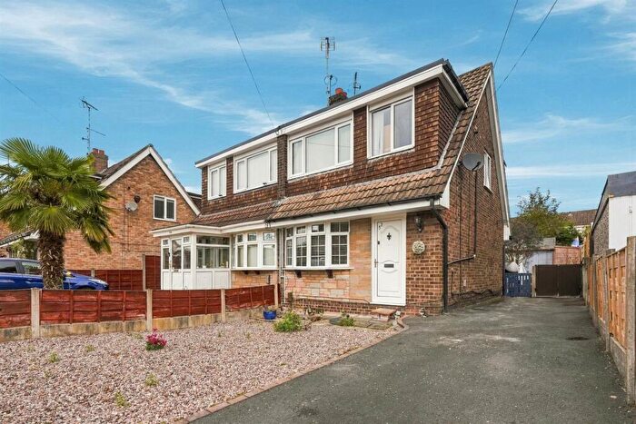 3 Bedroom Semi-Detached House For Sale In Craig Road, Macclesfield, SK11