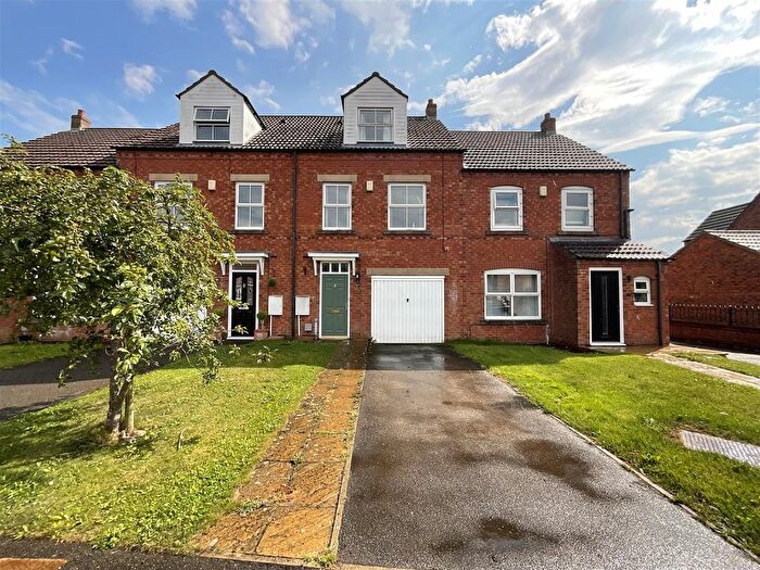 3 Bedroom Terraced House For Sale In Constantine Crescent, Scarborough, YO12