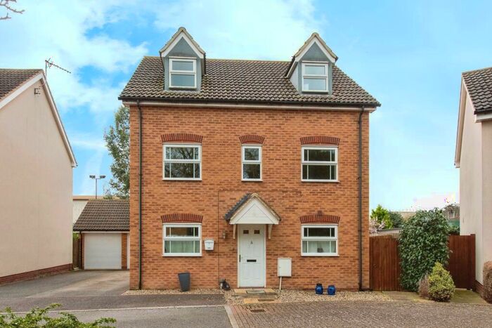 5 Bedroom Detached House To Rent In The Presidents, Beck Row, IP28