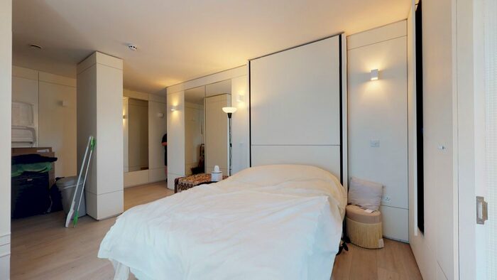 Studio To Rent In Loftus Road, London, W12