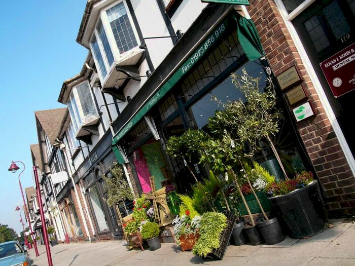 2 Bedroom Flat To Rent In Watling Street, Radlett, WD7