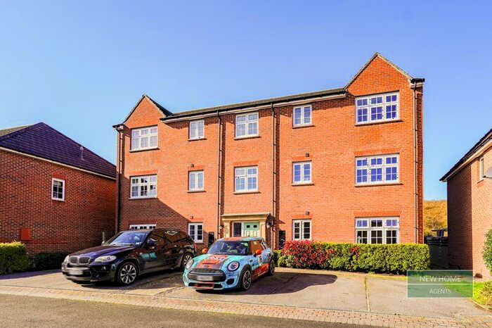 2 Bedroom Flat For Sale In Jubilee Place, Barton-Upon-Humber, DN18