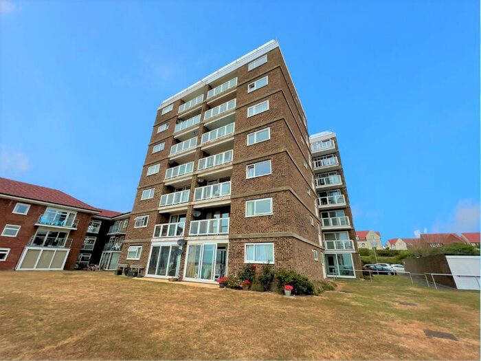 2 Bedroom Flat To Rent In Sutton Place, Bexhill On Sea, TN40
