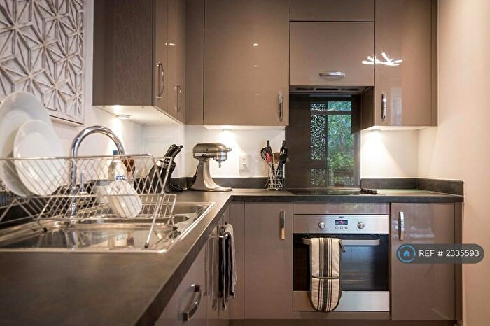 2 Bedroom Flat To Rent In Amelia Street, Elephant & Castle, SE17