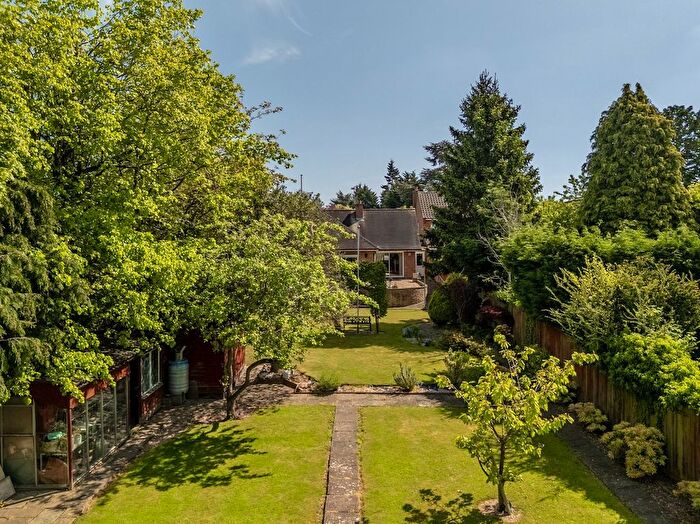2 Bedroom Detached Bungalow For Sale In Lutterworth Road, Aylestone, Leicester, Leicestershire., LE2