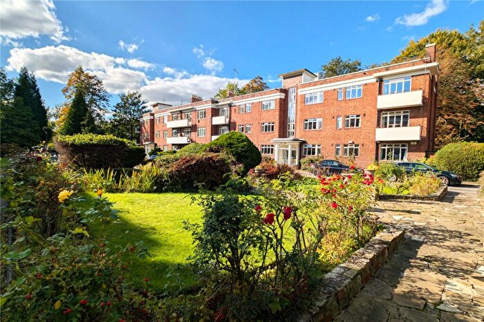 2 Bedroom Apartment For Sale In Wilmslow Road, Fallowfield, M14