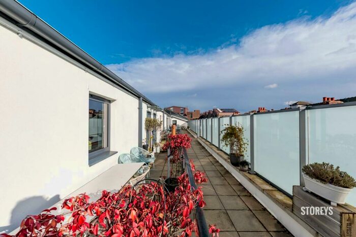 2 Bedroom Duplex To Rent In Vyner Street, Bethnal Green, London, E2