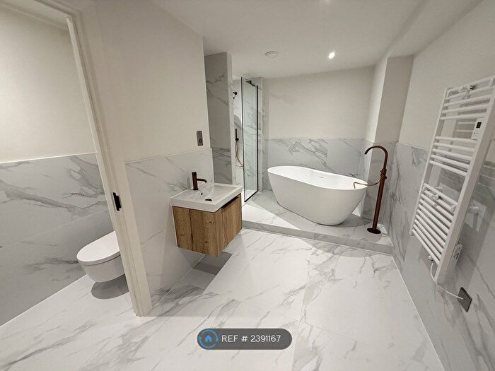 2 Bedroom Flat To Rent In Great George Street, Leeds, LS1