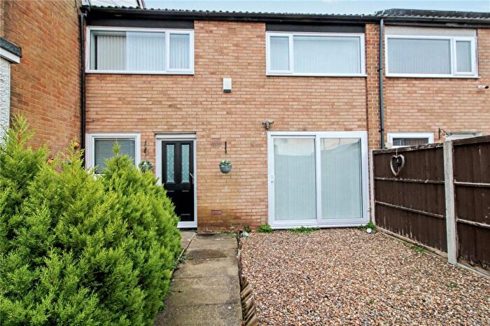 3 Bedroom Terraced House For Sale In Farndale Terrace, Leeds, LS14