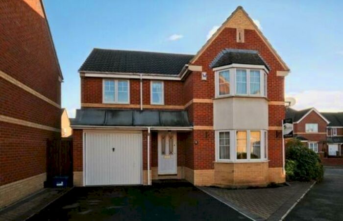 4 Bedroom Detached House To Rent In East Field Close, Headington, OX3