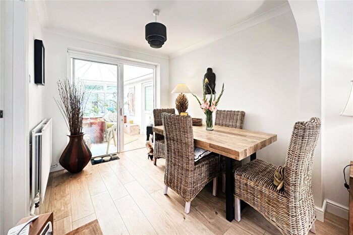3 Bedroom End Of Terrace House For Sale In Briar Close, Angmering, Littlehampton, West Sussex, BN16