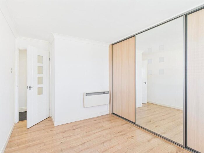 1 Bedroom Flat To Rent In Sandbrook Court, Wirral, CH46