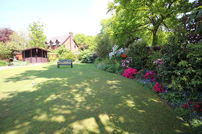 4 Bedroom Detached House For Sale In Mulberry Court, Four Marks, GU34