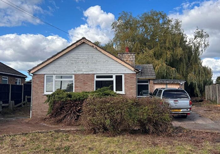 2 Bedroom Bungalow For Sale In Moor Lane, Martin, Lincoln, Lincolnshire, LN4