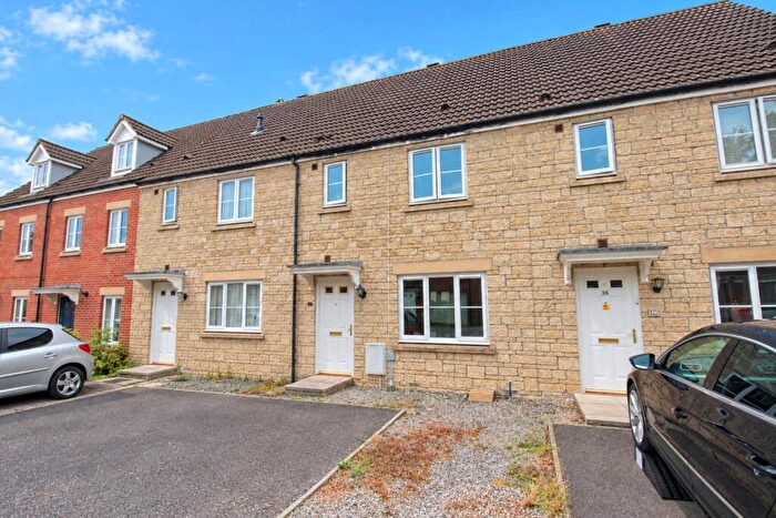 3 Bedroom Terraced House For Sale In Cavell Court, Trowbridge, BA14