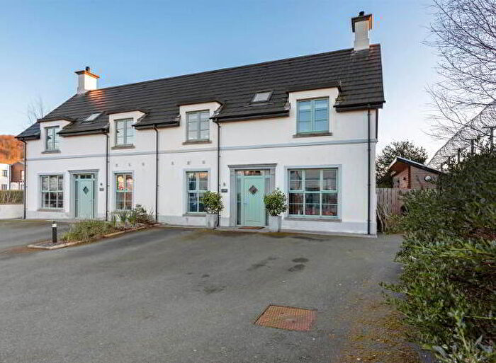 4 Bedroom Semi-Detached House For Sale In The Courtyard, Old Holywood Road, Holywood, BT18