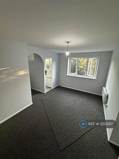 Studio To Rent In Burleigh Road, Enfield, EN1