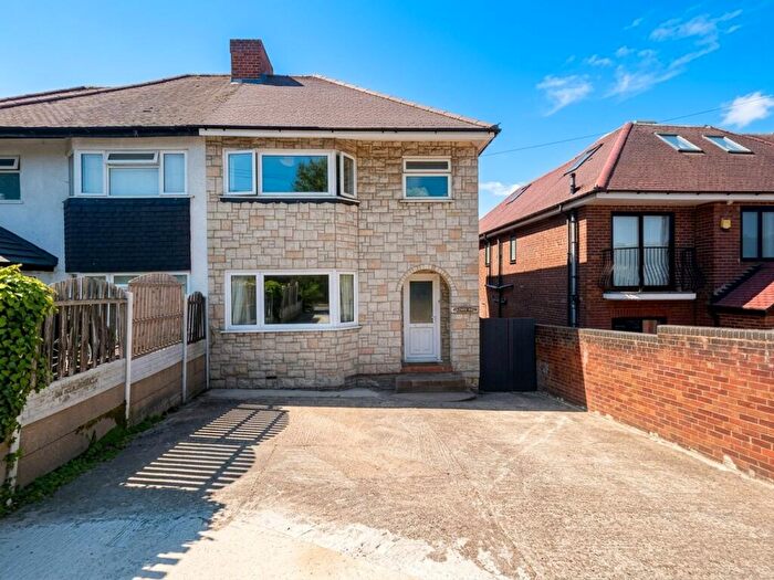 3 Bedroom Semi-Detached House To Rent In London Road, Wooburn Green, HP10