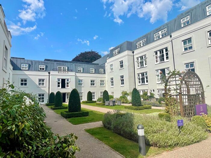 1 Bedroom Retirement Property For Sale In Templeton Road, RG17