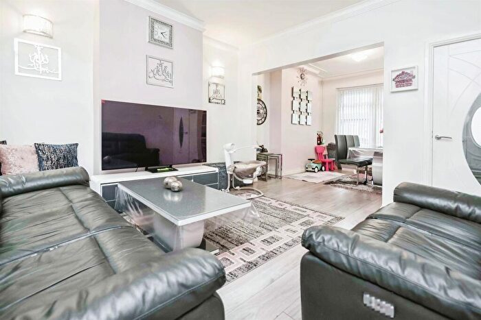 2 Bedroom Terraced House For Sale In Blythswood Road, Birmingham, B11