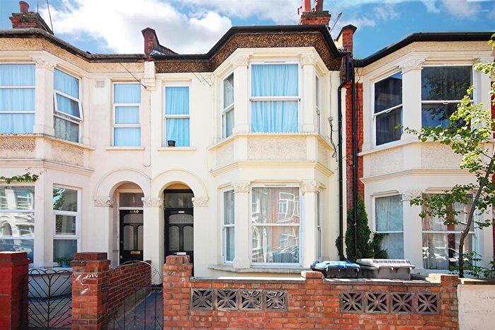 1 Bedroom Flat To Rent In Chapter Road, London, NW2