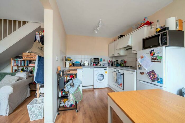 2 Bedroom Semi-Detached House To Rent In Maybury Hill, Woking, GU22