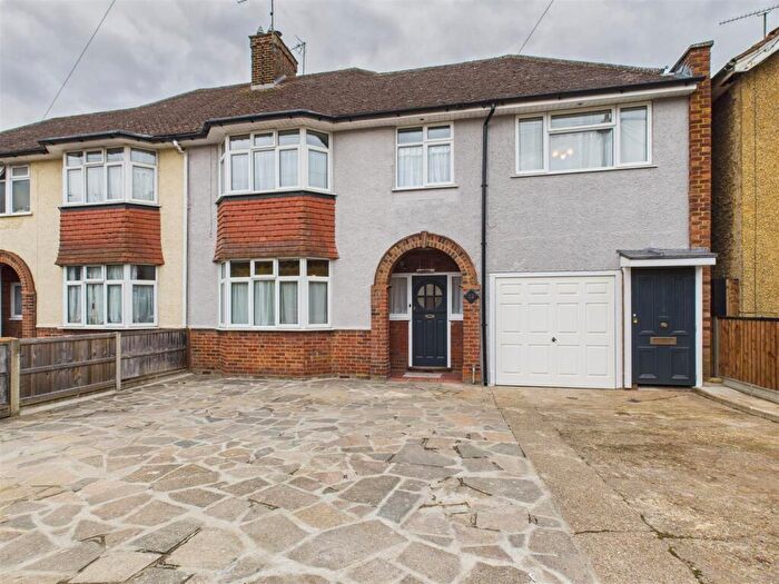 5 Bedroom House To Rent In Bearton Avenue, Hitchin, Hertfordshire, SG5