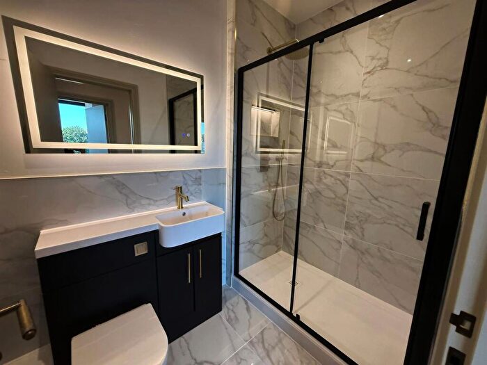 1 Bedroom Apartment To Rent In Davigdor Road, Hove, BN3