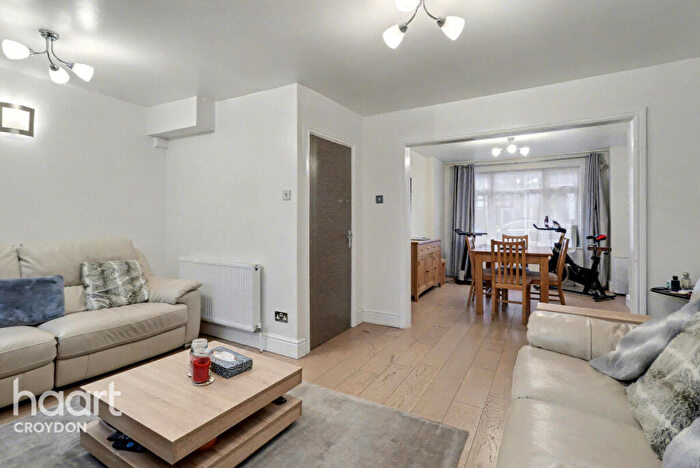 4 Bedroom Terraced House For Sale In Kimberley Road, Croydon, CR0