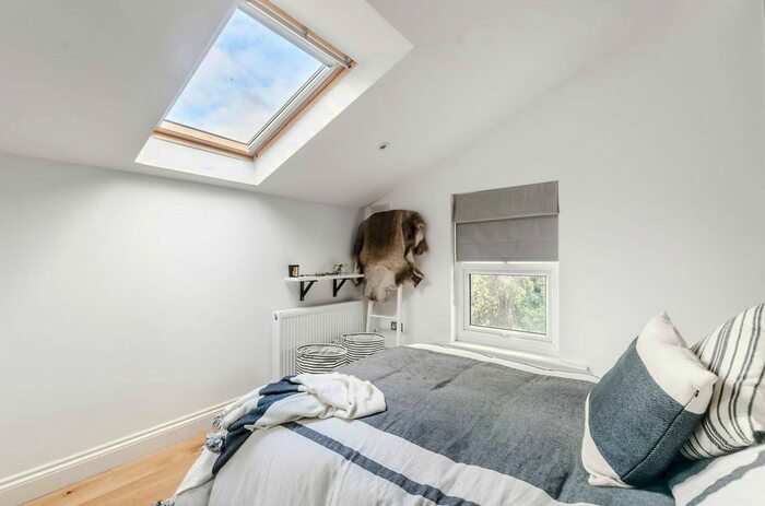 1 Bedroom Flat For Sale In East Dulwich Grove, East Dulwich, London, SE22