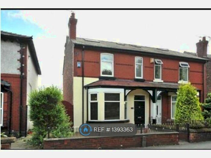 4 Bedroom Semi-Detached House To Rent In Chester Road, Warrington, WA4
