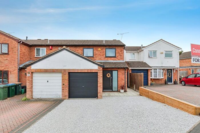 2 Bedroom Semi Detached House For Sale In Dunvegan Close, Coventry, CV3