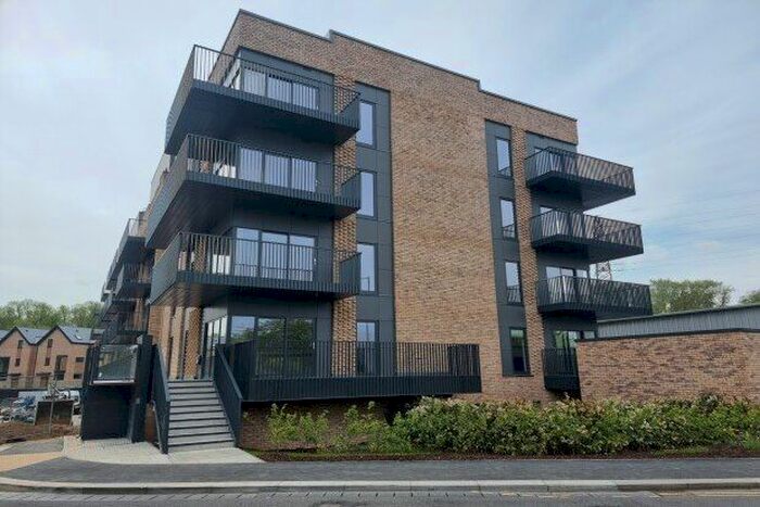 1 Bedroom Flat To Rent In Riverside Walk, Ashford, TN23