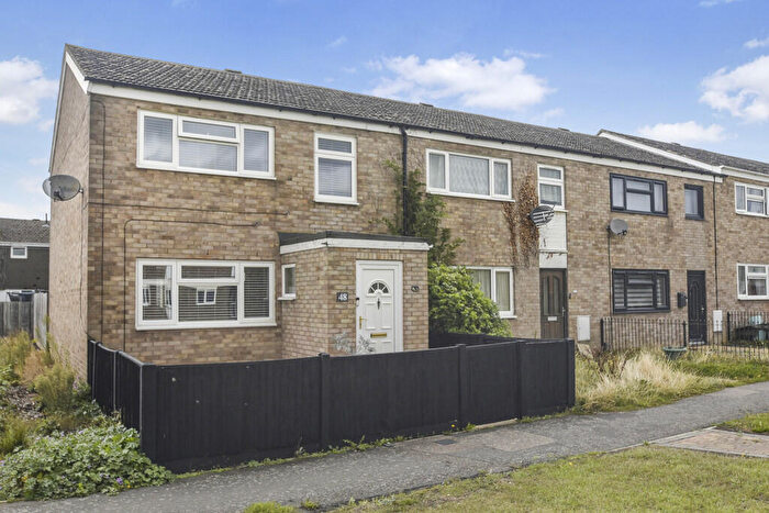 3 Bedroom End Of Terrace House For Sale In Whitehall Walk, St. Neots, PE19