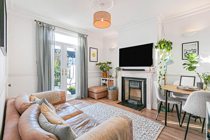 1 Bedroom Flat For Sale In Southcote Road, SE25