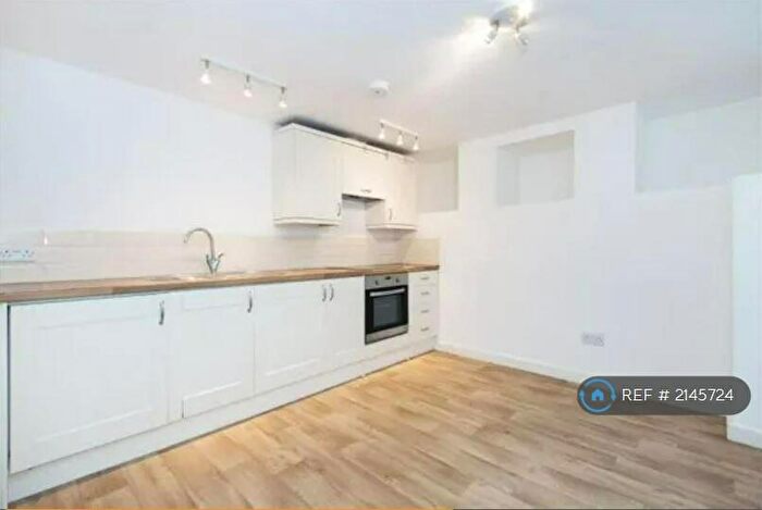 1 Bedroom Flat To Rent In Stoke Newington, London, N16