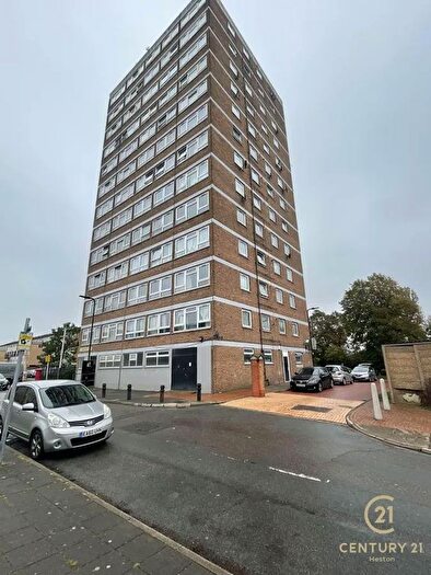 2 Bedroom Flat For Sale In Baird Avenue, Southall, UB1