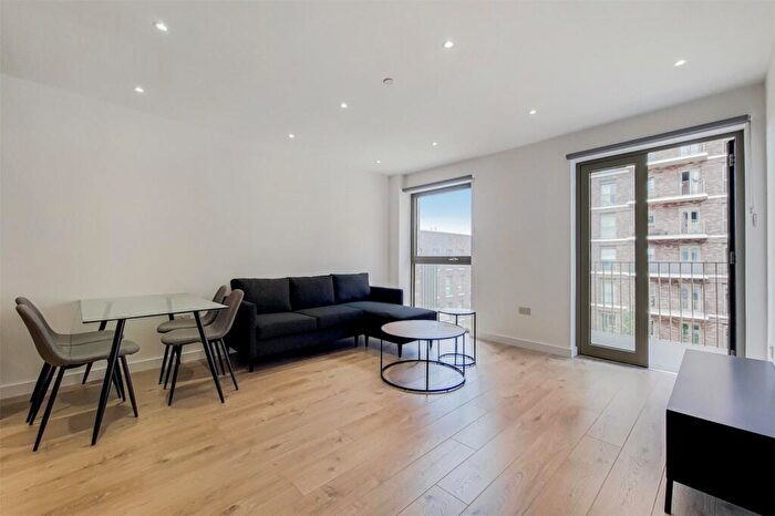 2 Bedroom Apartment To Rent In Atlantis Avenue, London, E16