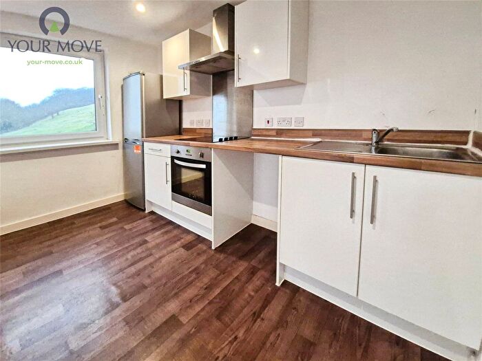 2 Bedroom Flat To Rent In Parkwood Rise, Keighley, West Yorkshire, BD21