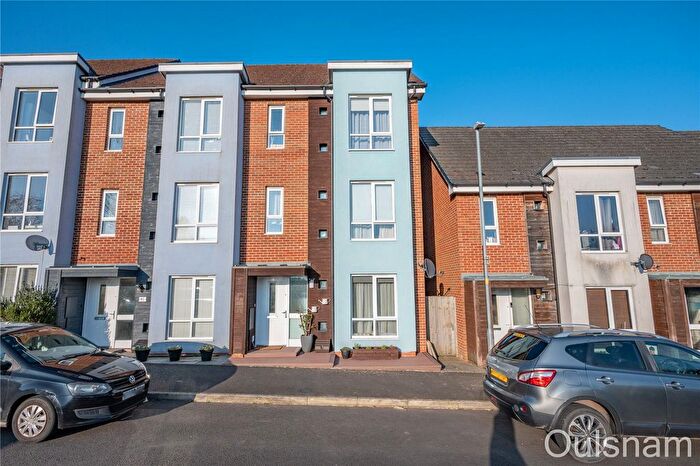 4 Bedroom Detached House For Sale In Oldfield Road, Bromsgrove, Worcestershire, B61