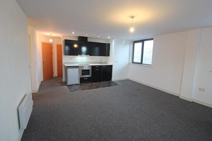 3 Bedroom Flat To Rent In Great Freeman Street, Nottingham, Nottinghamshire, NG3
