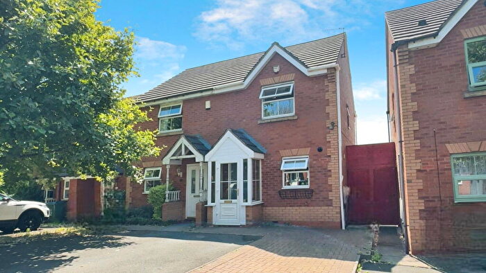2 Bedroom Terraced House For Sale In Abbey Close, West Bromwich, B71