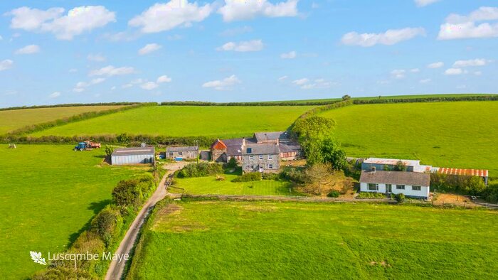 4 Bedroom Farmhouse For Sale In Aveton Gifford, Kingsbridge, TQ7